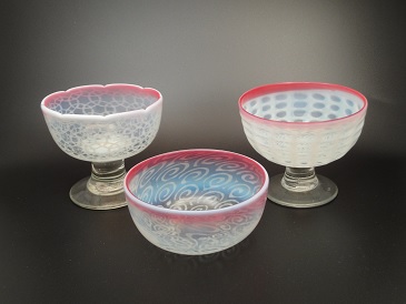 あぶり出し　氷コップ　輪つなぎ文　渦巻文　型吹き格子文